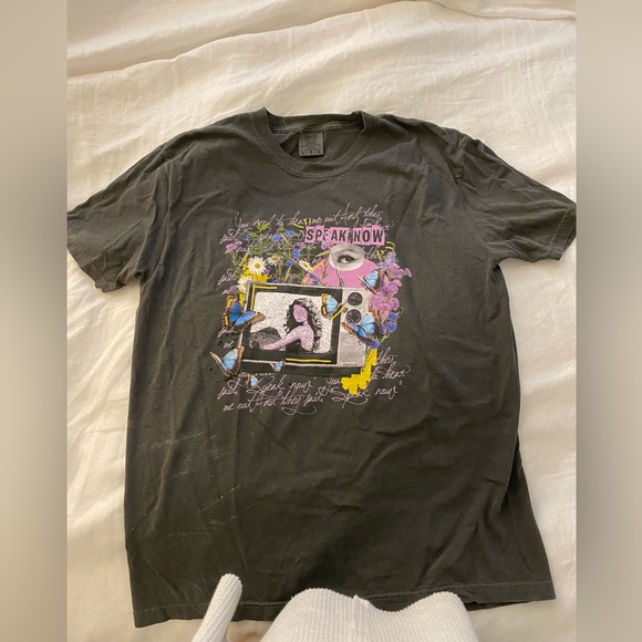 Taylor Swift “Speak Now” t-shirt. Size Large, never before worn. - Picture 1 of 2